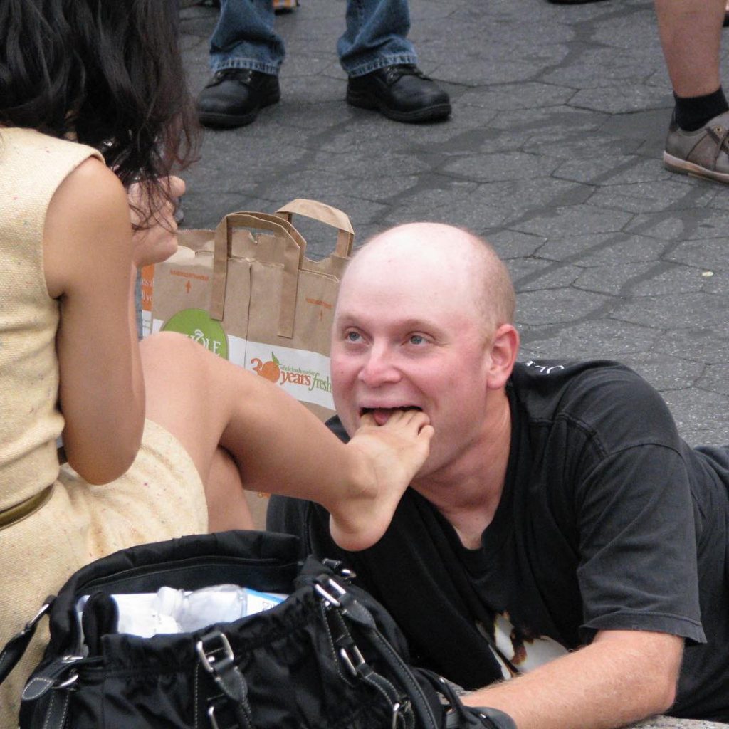 Bald Slave Licking and Cleaning Mistresse's Toes In Public - Amateur Humiliation 